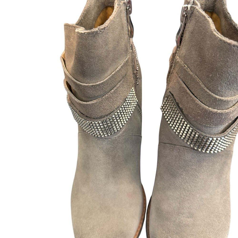 Nine-West Zaza Gray Suede Buckled Western Ankle-Boots - Picture 5 of 16
